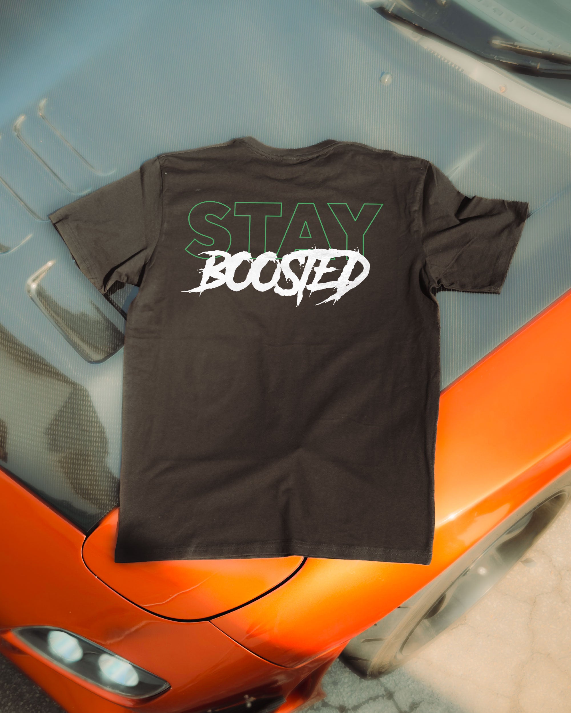 T-shirt "Stay Boosted" in Black