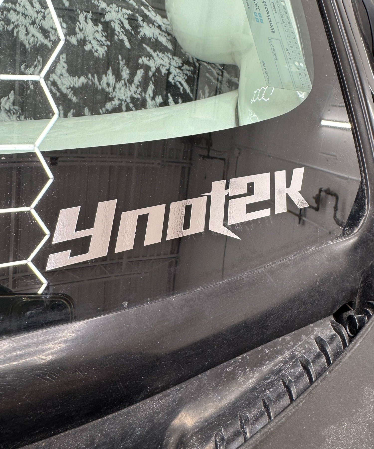 Decal "Ynot2K" Chrome - Canvai